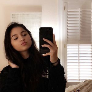 Meet your Posher, Isabel